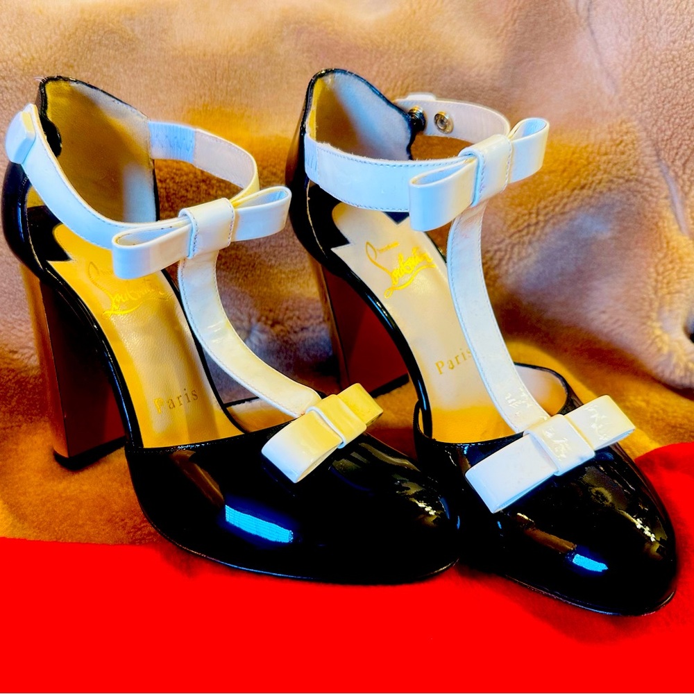 Beautiful rare Christian Louboutin Patent shoes